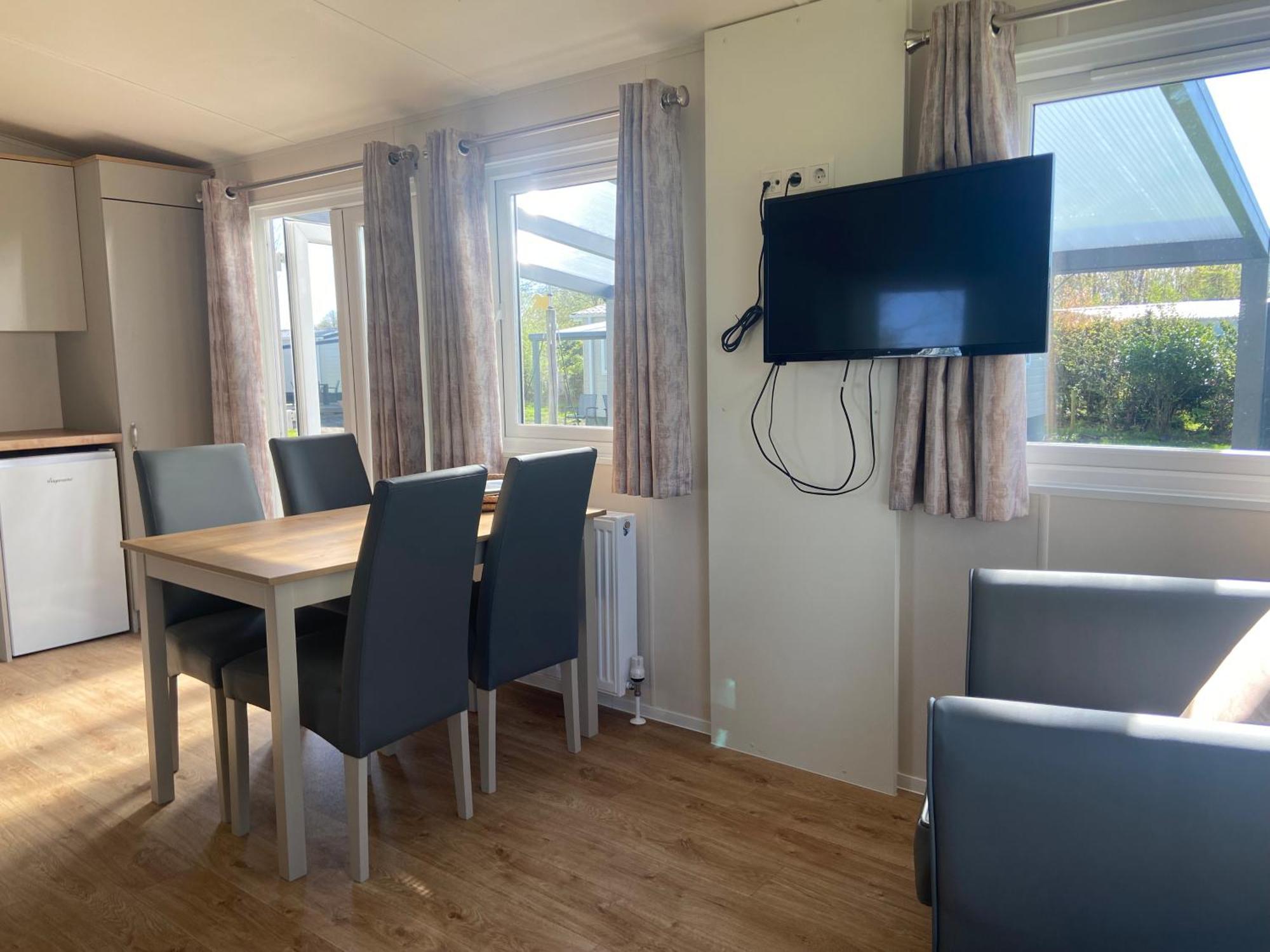 Camping De Duinhoeve Chalet Vogel Not For Companies Nieuw-Haamstede Extérieur photo